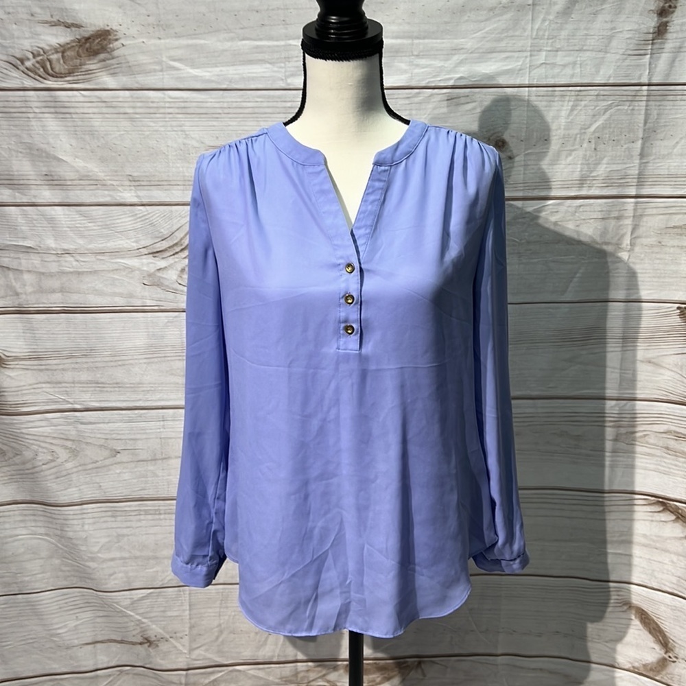 Zac & Rachel lavender silky blouse - Small